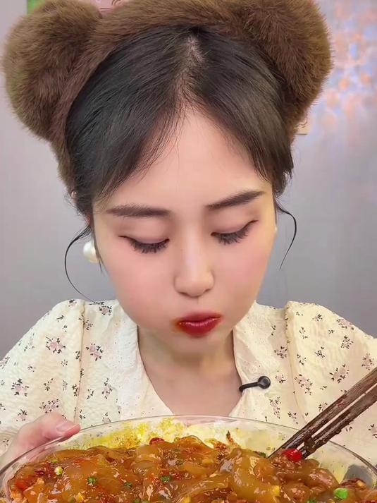 东北水晶大拉皮超好吃，爽口可炒可凉拌，实惠不贵太值了