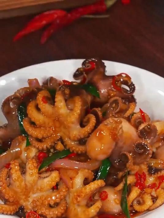 新鲜短腿八爪鱼,适合炒着吃