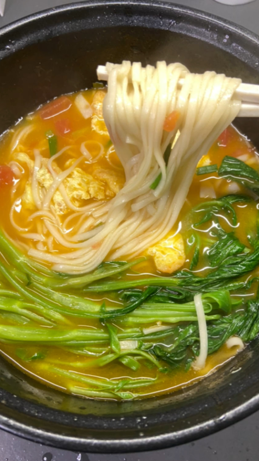 宿舍美食大制作|之茄汁蔬菜面,大学生的省钱指南～简单又美味