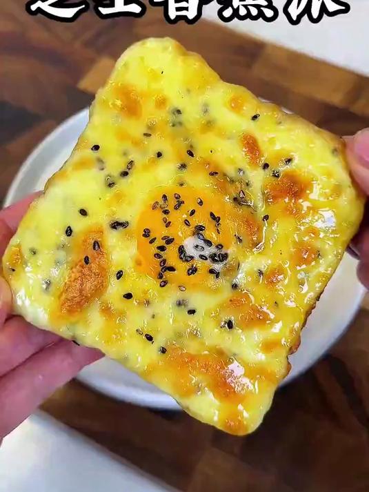 家里有孩子的，一定要试试这个香蕉芝士三明治