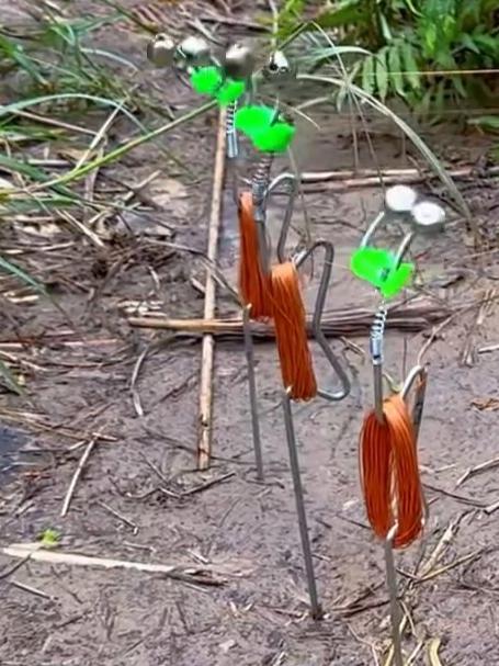 钓鱼党冲!不锈钢支架自动弹簧地插,无需鱼竿也钓大鱼!