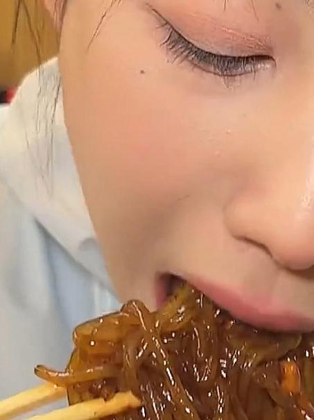 12元自助盒饭40多个菜！狂炫6盘！哈尔滨我的第二个故乡！