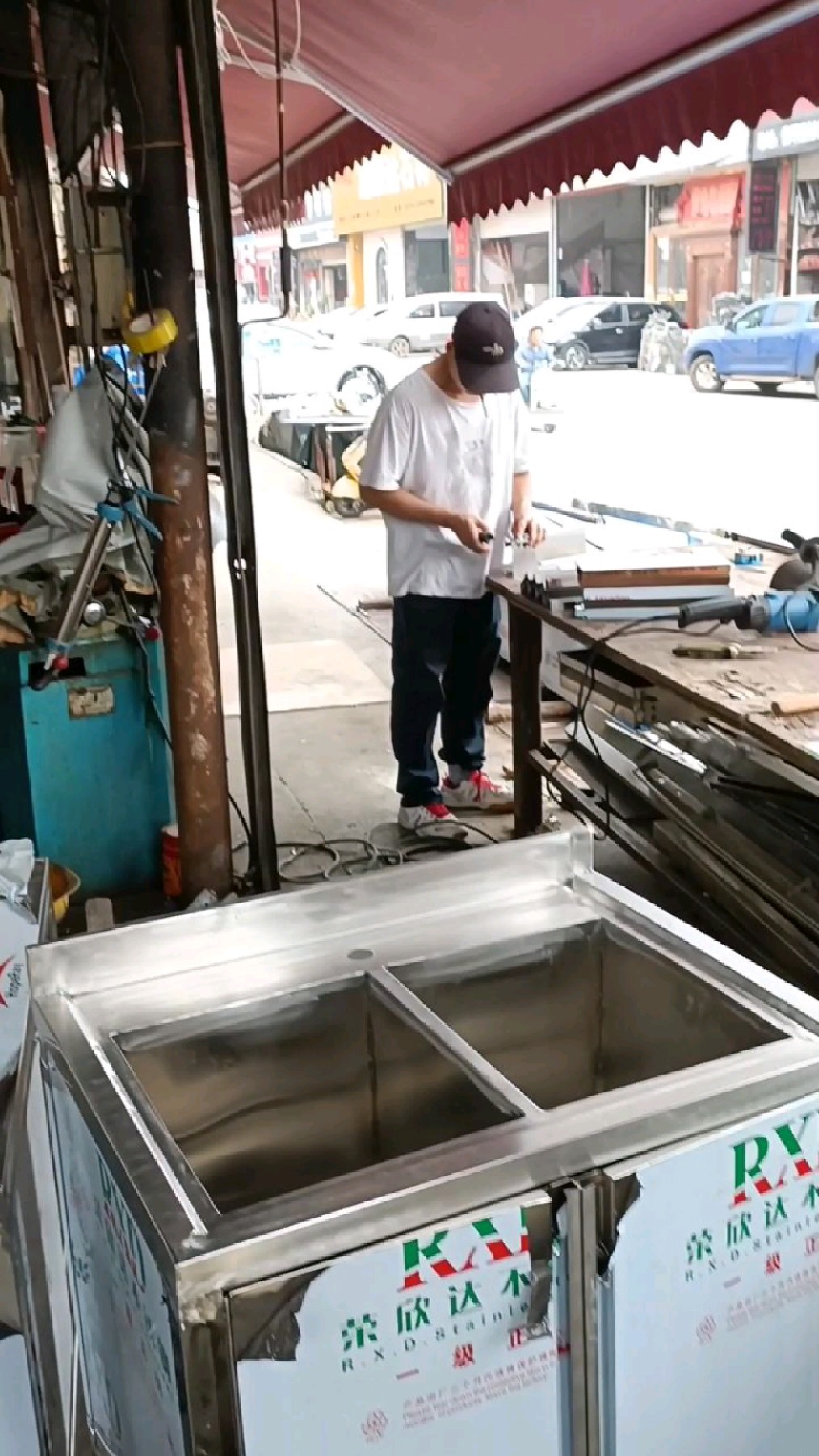 厨房不锈钢洗菜台制作完整版