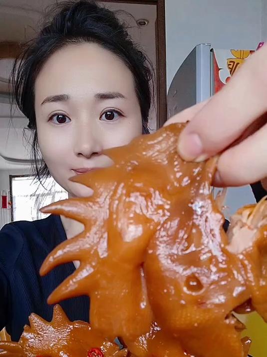 红烧公鸡头嘎嘎好吃