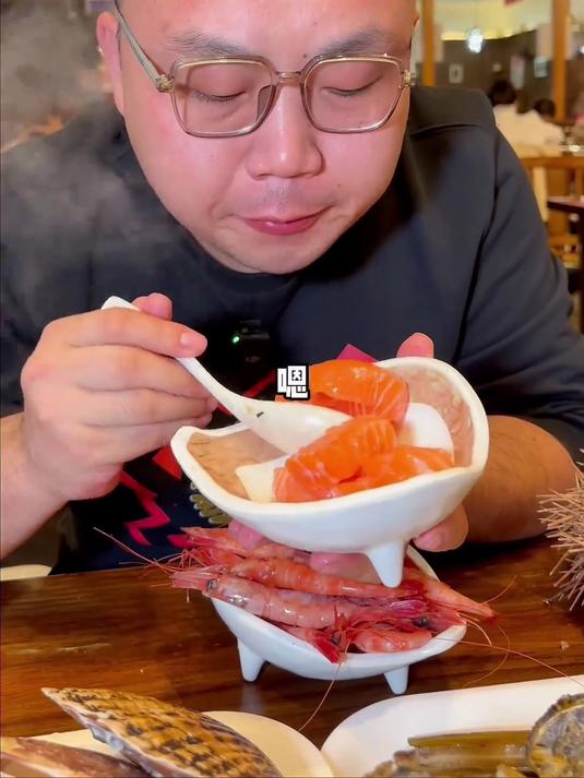 到大连就要吃一次海鲜自助