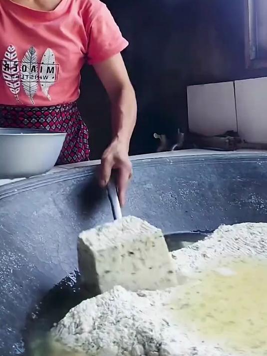 放菜的大豆腐有没吃过呀