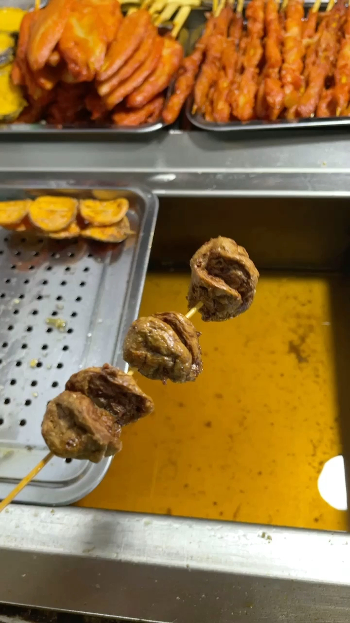 油炸串串,靓仔点的肉丸