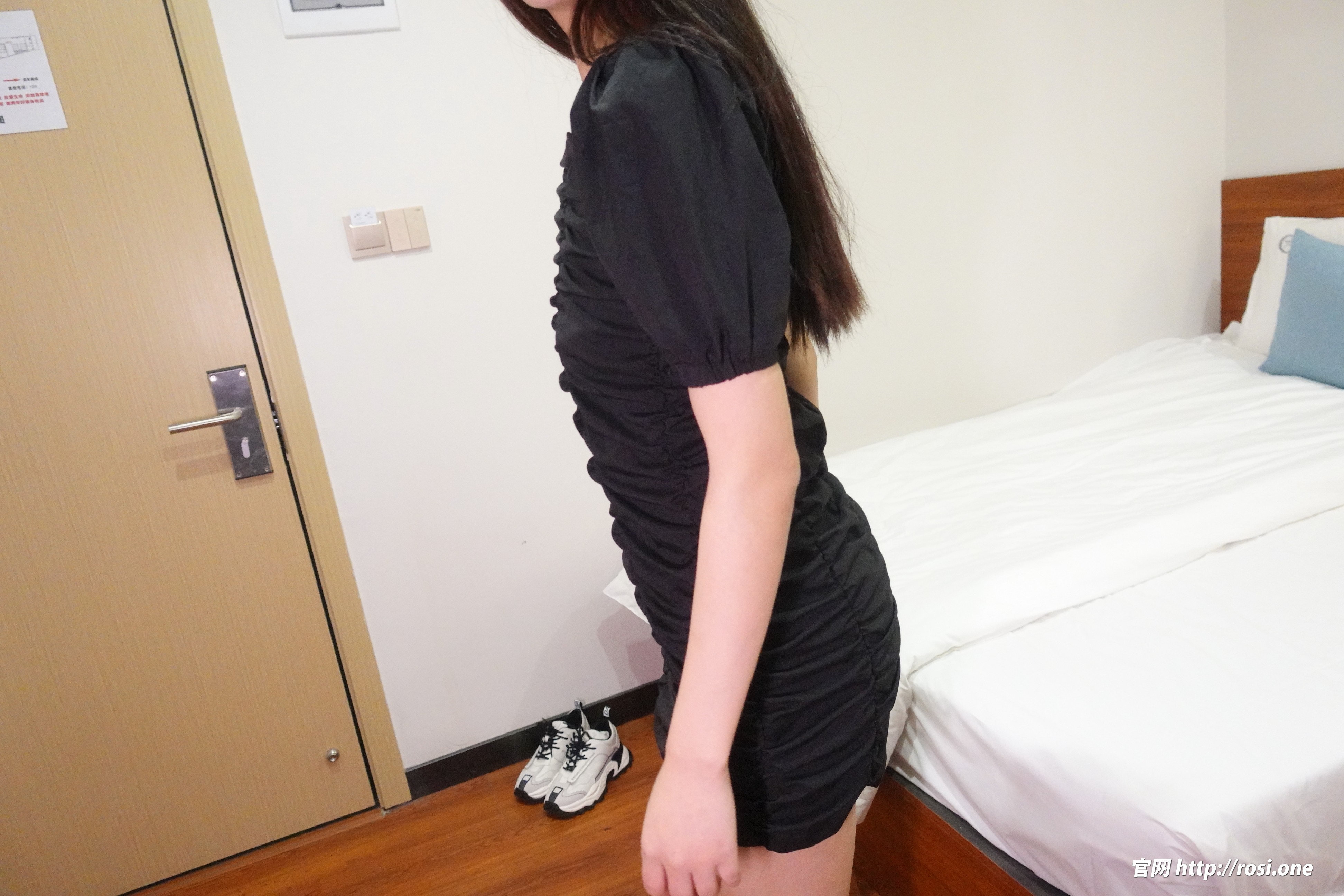 图片[2]-[ROSI写真]2022.01.15 NO.3694[128+1P／159MB]-六色网