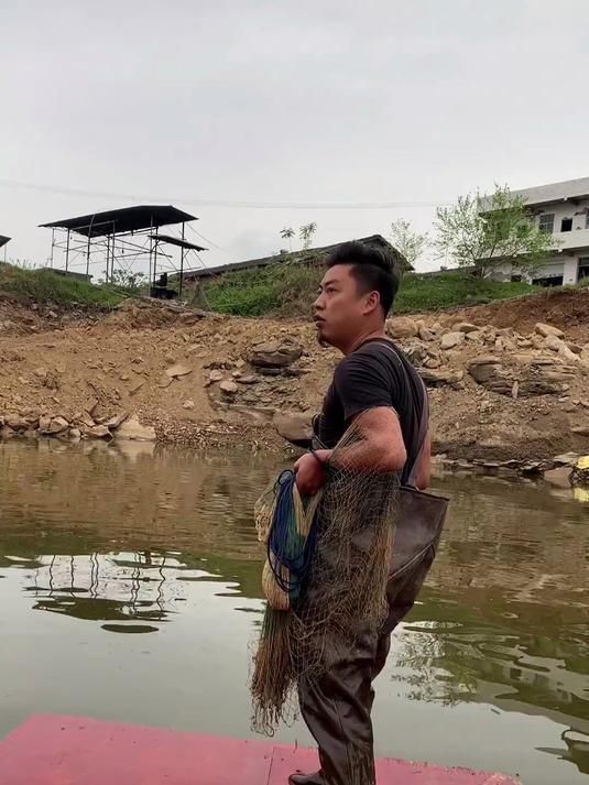 你们要的瓶瓶钓放钩教程和泥鳅挂法!神农食 户外 户外钓鱼
