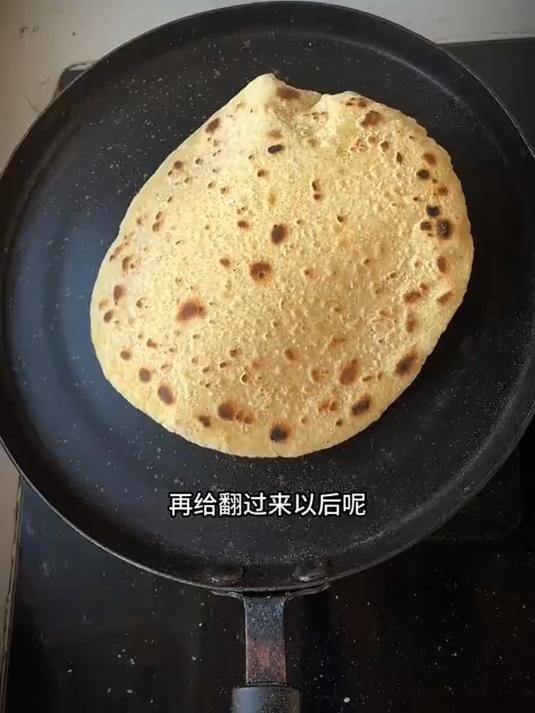 今天给大家分享一款薄饼的做法