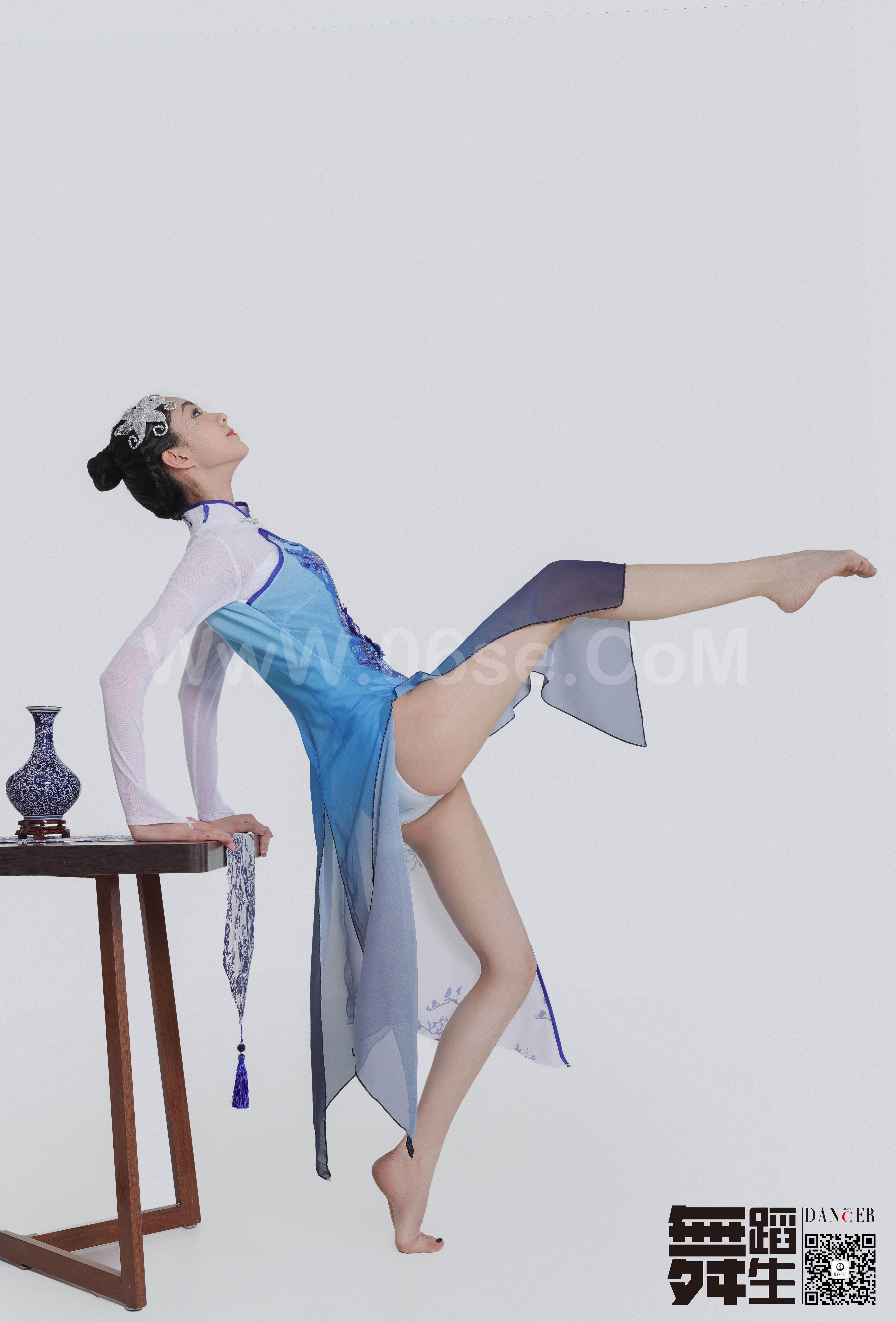 图片[34]-[GALLI嘉丽]舞蹈生日记 104 – 青花瓷 韩玉彤[43P／397MB]-六色网