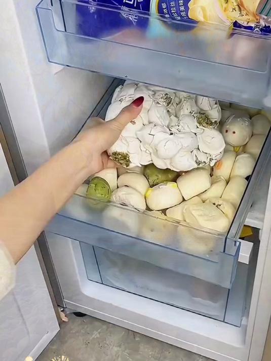 过年爱吃饺子的人,入手这款专用冻饺子盒,大容量更保险!
