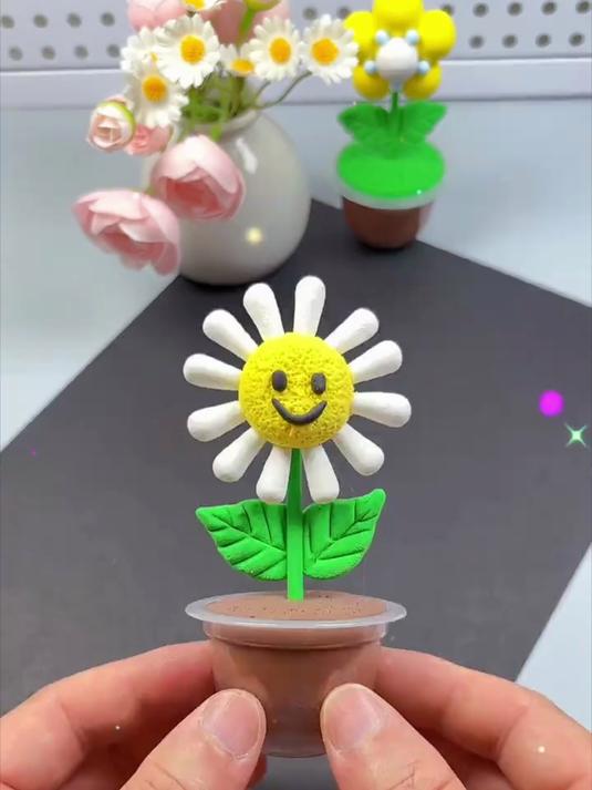 橡皮泥和棉签制作的小花朵