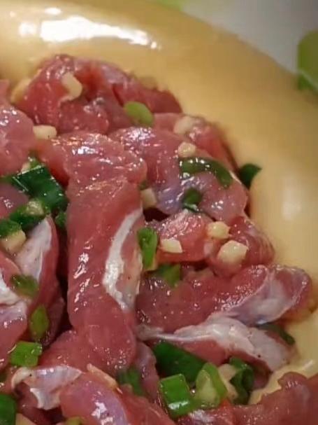 炸小酥肉到底是用淀粉还是面粉