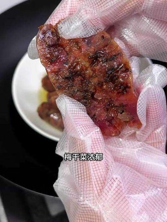 超满足的！梅干菜香肠一顿吃一根，超够味