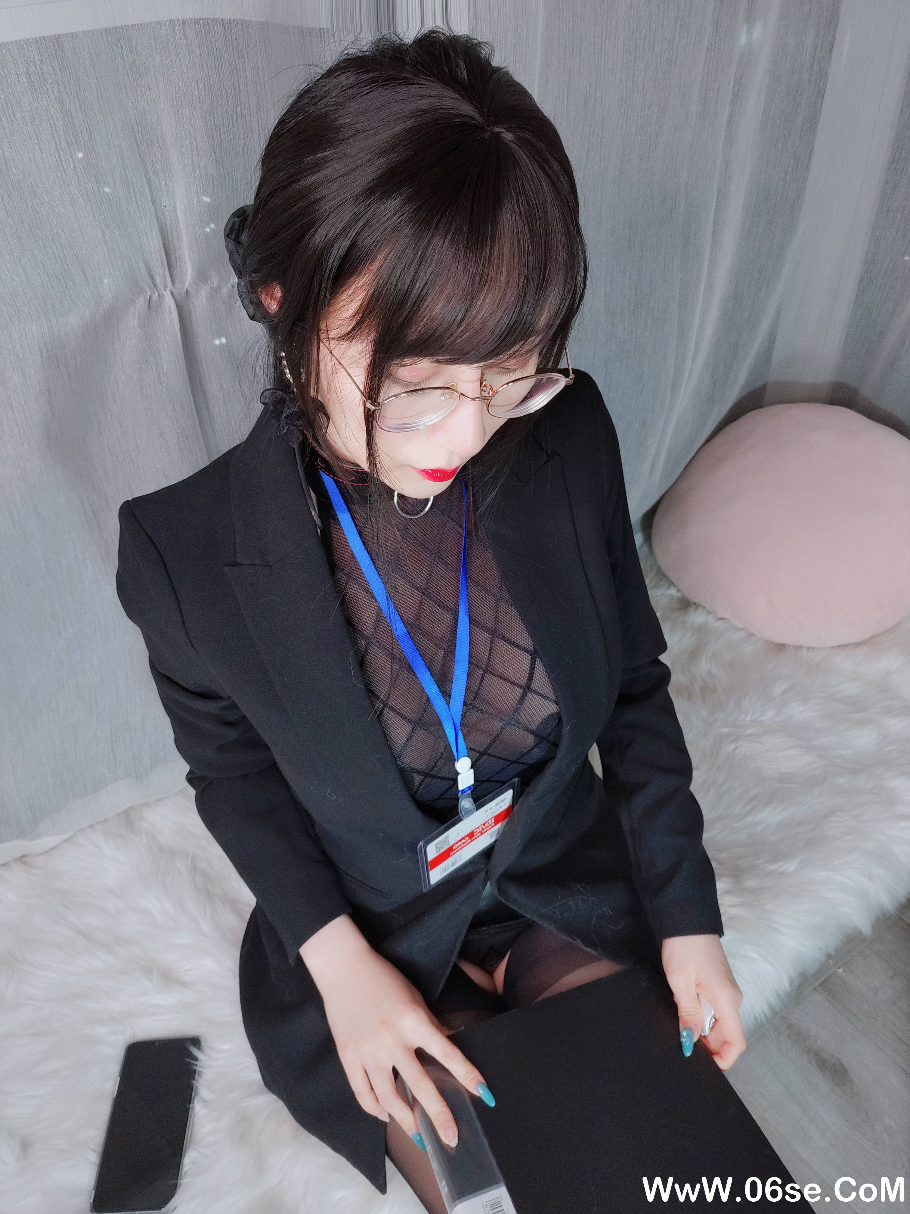 图片[12]-Coser小姐姐白银  NO.088– 黑丝情趣 [144P+8V1.22G]-六色网