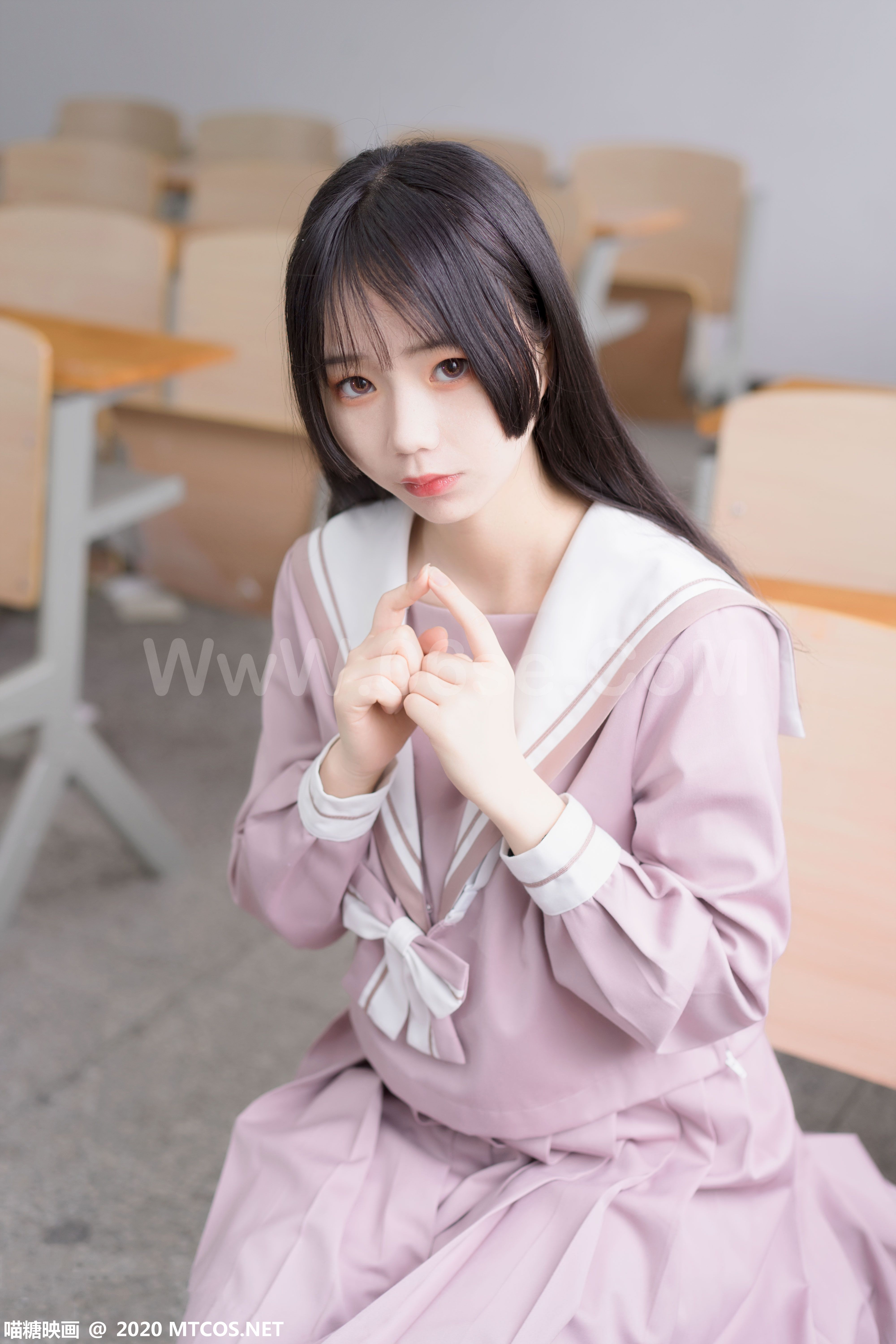 图片[11]-[MTCos] 喵糖映画 Vol.074 半度度度喵 粉色JK小姐姐-六色网