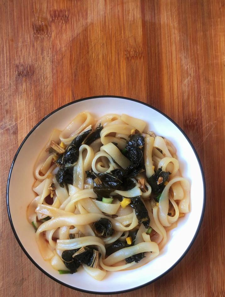 酸菜炒粉条的做法,跟我这样做,简单好吃