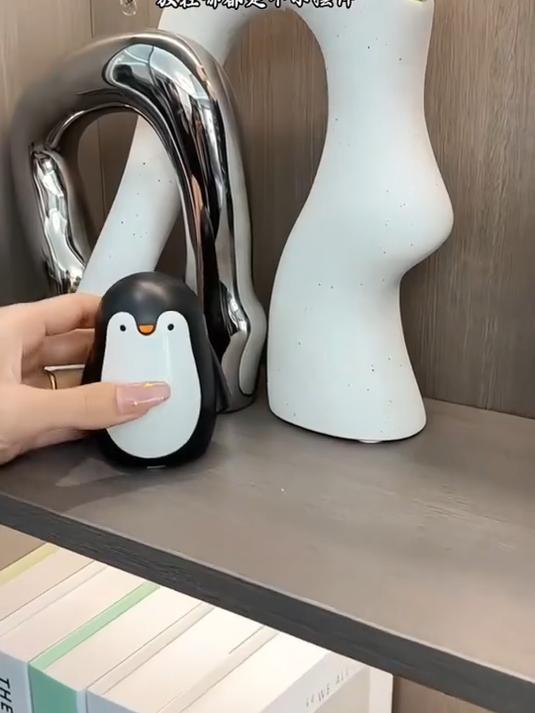 家用选这开瓶器,企鹅按压超灵巧,啤酒香槟开启超容易