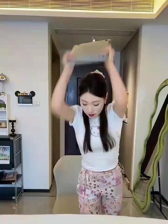 天气逐渐热了,黑粉梦龙雪糕先学起来!