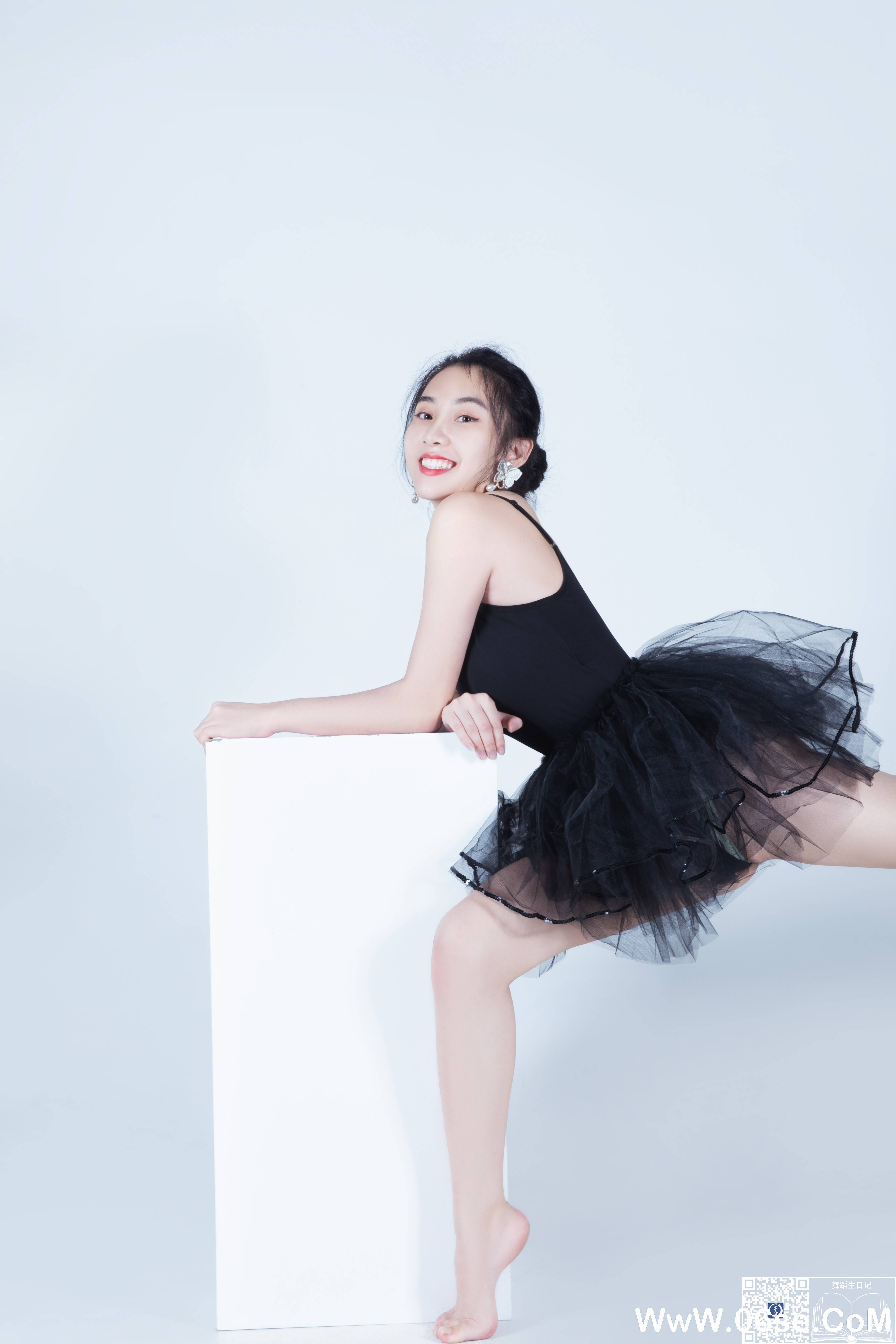 图片[23]-[GALLI嘉丽]舞蹈生日记 019 – 唐可[28P209M]-六色网
