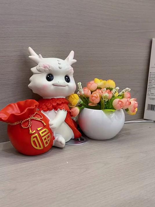 经常熬夜对着电子屏幕,那推荐你也每天吃汤臣倍健蓝莓叶黄素酯