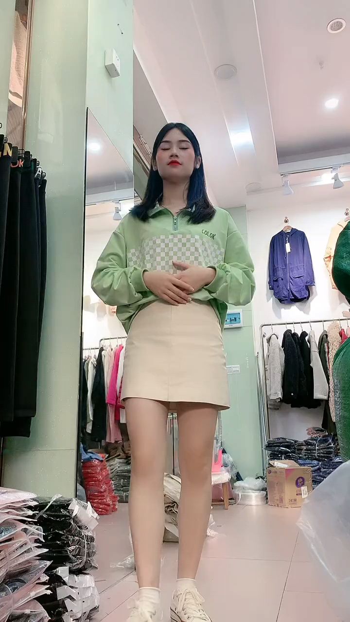 1117广州尾货服装市场清仓,鲨鱼小脚裤组合系列