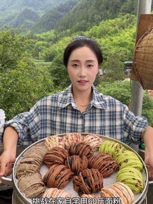 60斤面粉做5种花样花卷出摊，希望今天收入可观