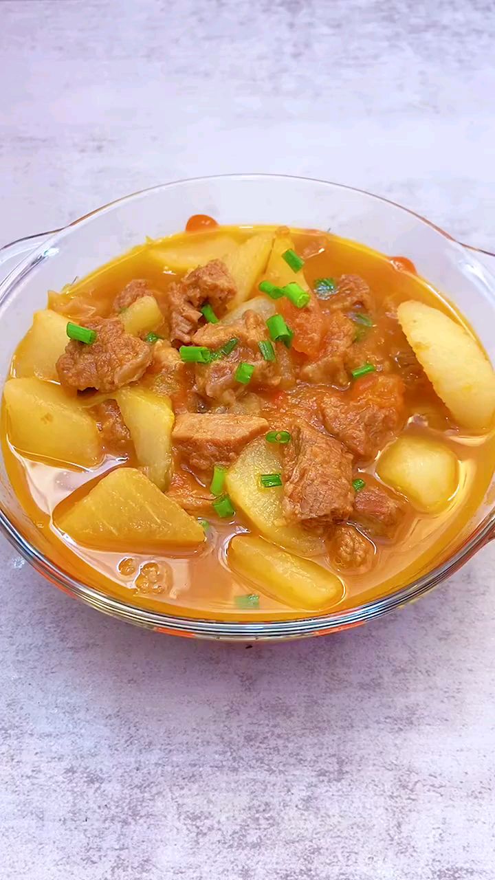 白萝卜炖牛腩