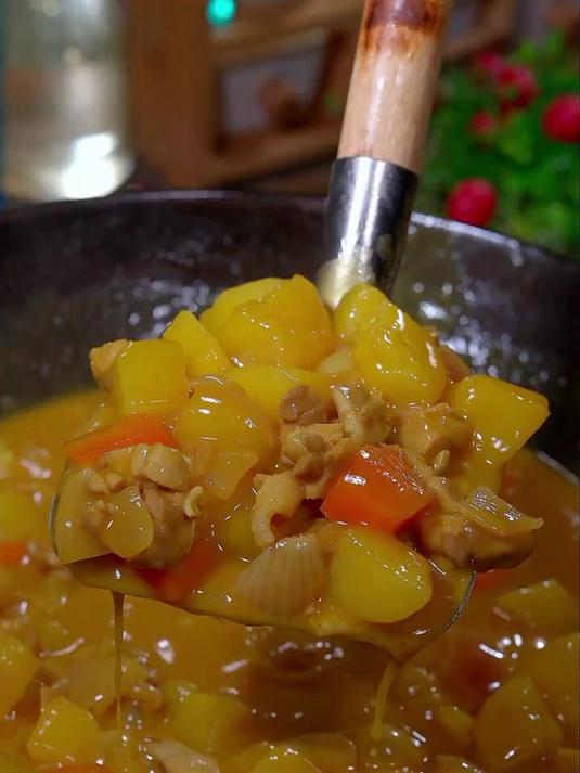 家庭版的咖喱盖饭做法，原来这么简单