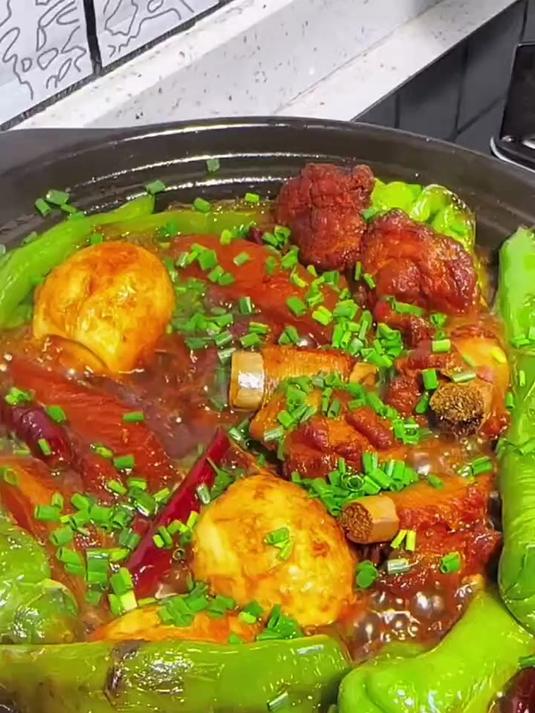 来个砂锅炖肉