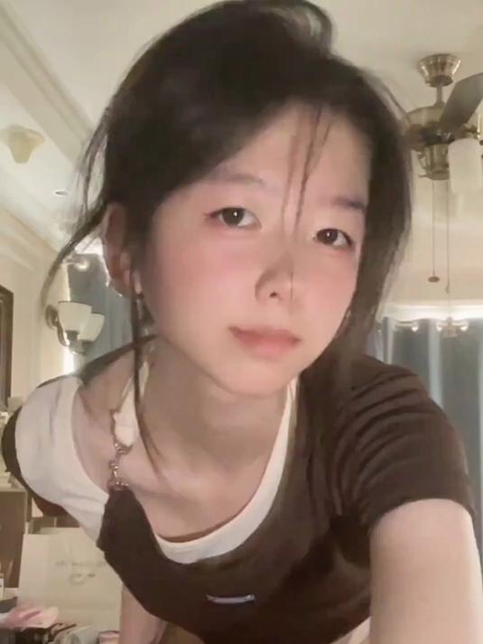 死鱼脸