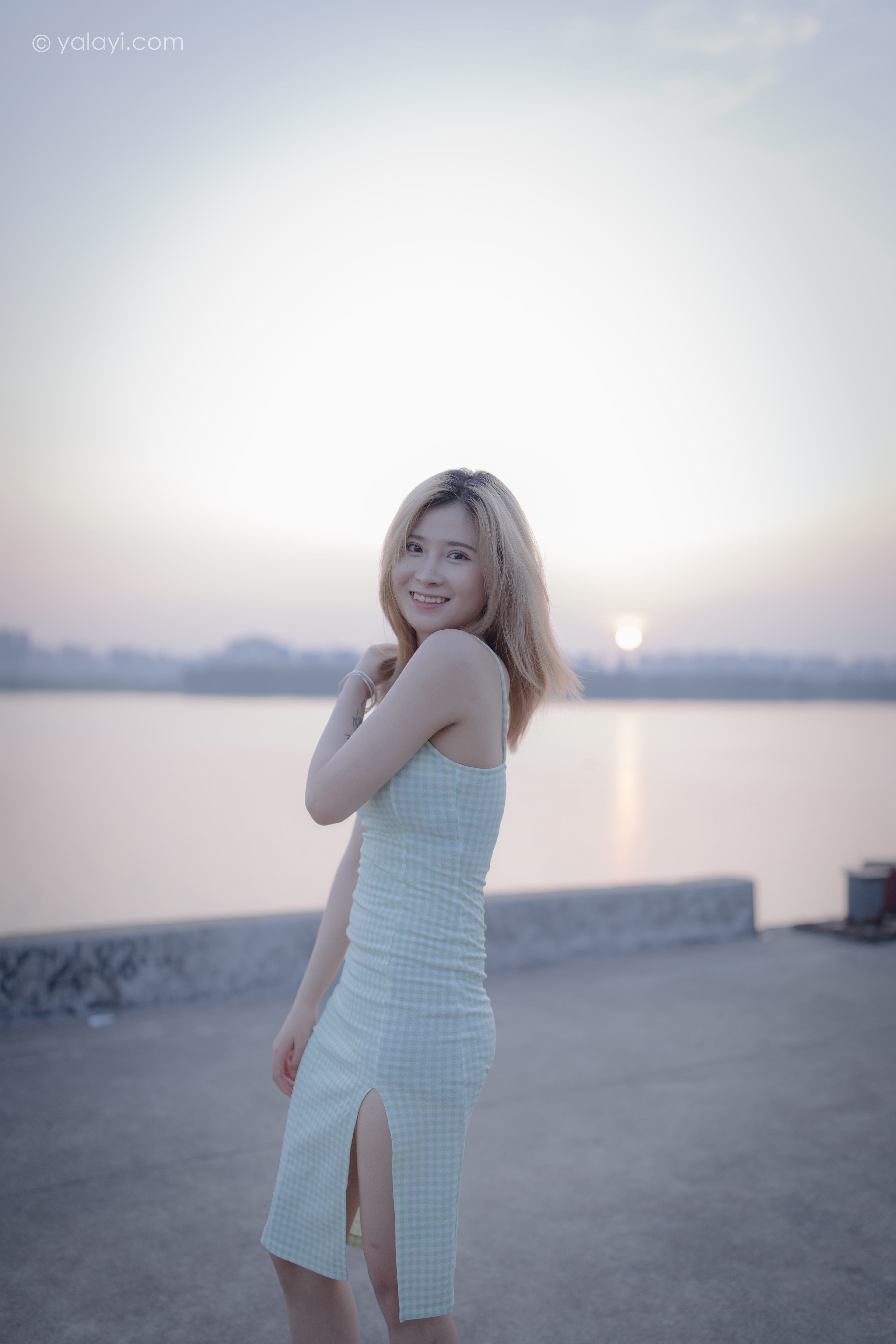 图片[37]-[YALAYI雅拉伊] 2020.10.12 NO.712 梦涵《风继续吹》[46P+1P283M]-六色网