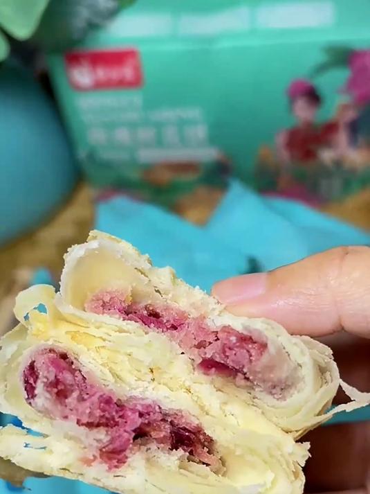 云南鲜花饼,一口就被花香击中!