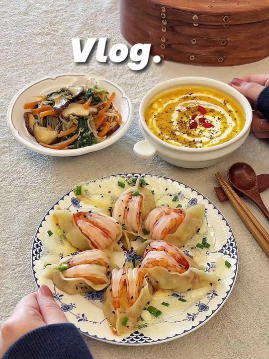 中式早餐｜虾仁煎饺·拌杂菜·燕麦南瓜糊