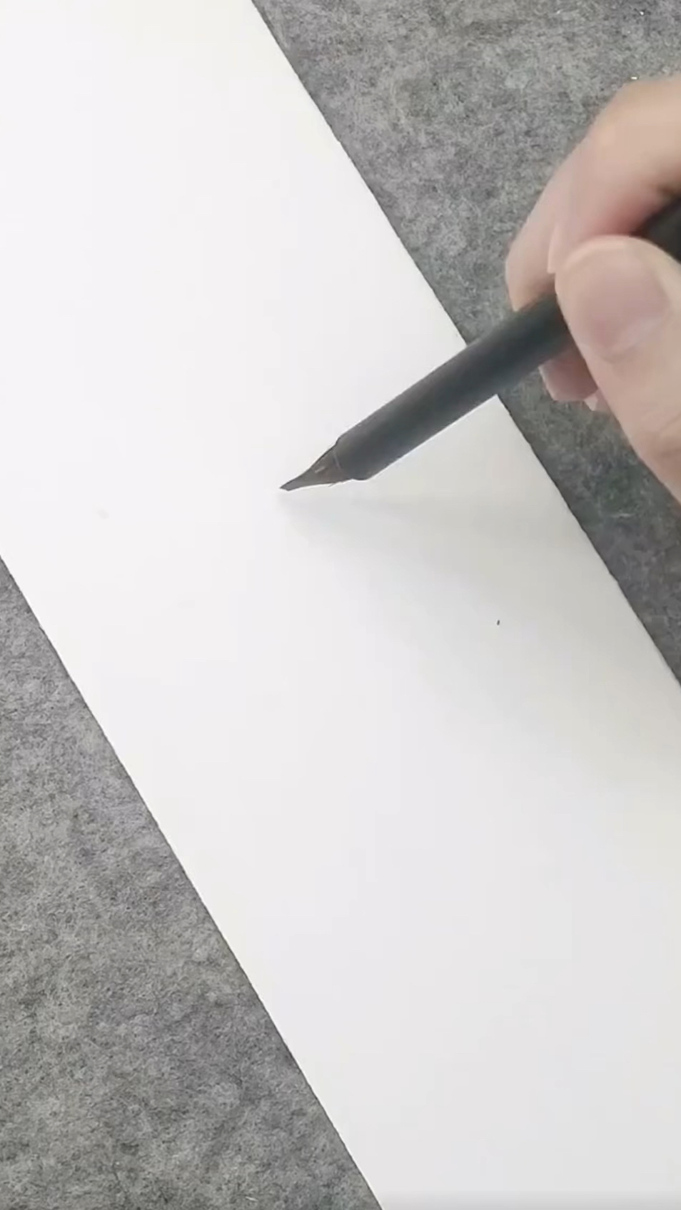 国画菊花小教程,一分钟就可以学会。