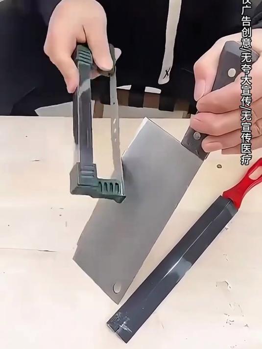 旧刀别乱扔,磨一磨跟新刀一样,省钱又好用#菜刀#