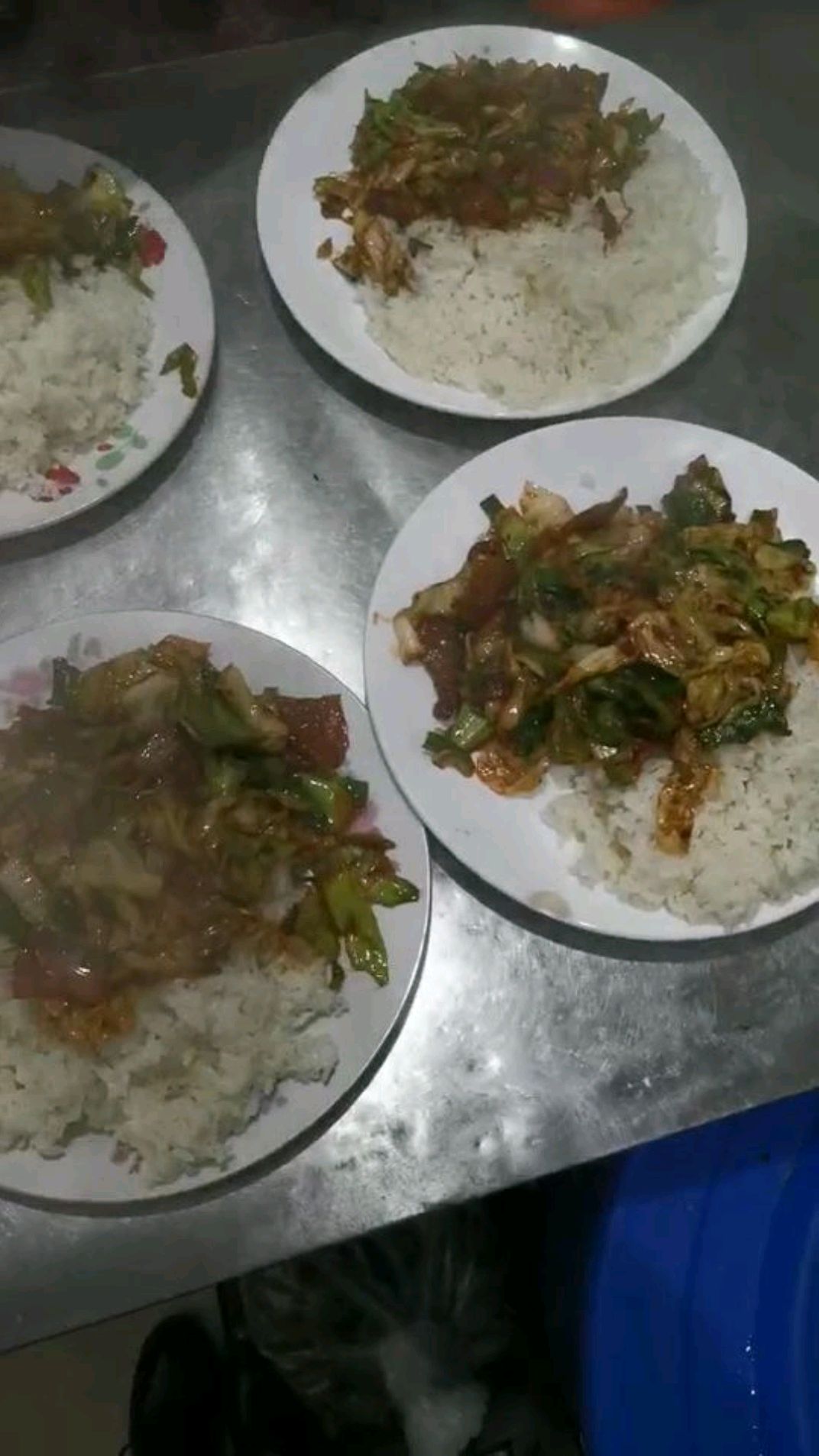 回锅肉盖浇饭