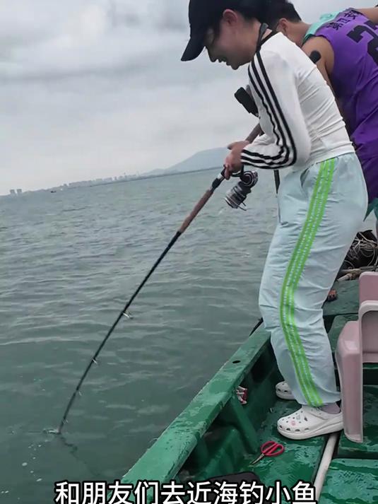 摆摊卖海鱼,金目鲈有人吃过吗。