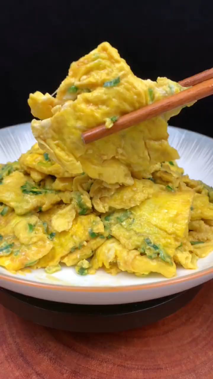 韭菜炒鸡蛋家常做法,简单好吃的下饭菜!