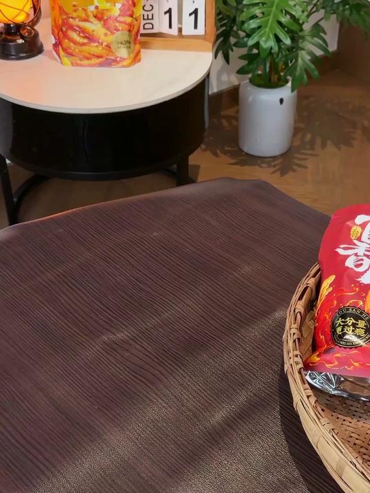 谁懂啊！无骨鸡爪一口脱骨 追剧解馋炫到停不下来！
