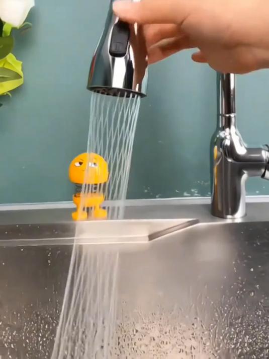 不锈钢厨房水龙头冷热水款,家用防溅水洗菜盆单冷洗手池龙头