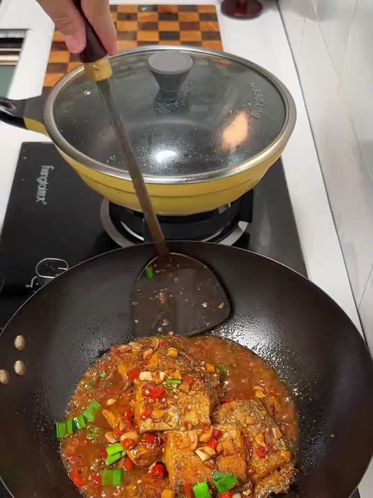 红烧带鱼你就像我这样做,下酒下饭都很不错