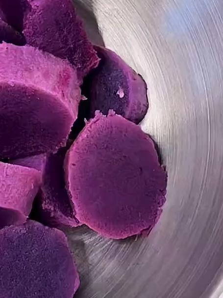 奶香紫薯饼！营养早餐！不用和面，简单易做 好吃到停不下来