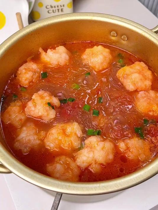 5分钟搞定番茄虾滑粉丝煲 懒人美食 番茄浓汤做法 虾滑