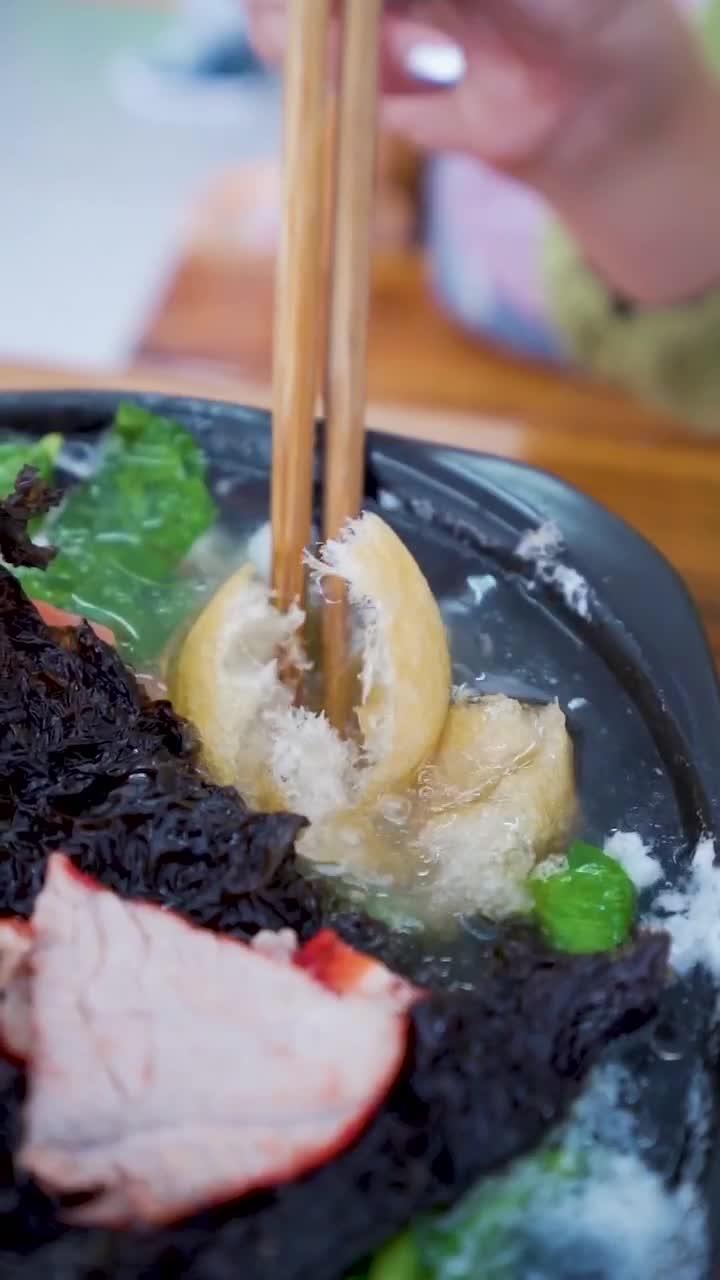 开在新村里的砂锅馄饨,默默坚守年,我从小吃到大