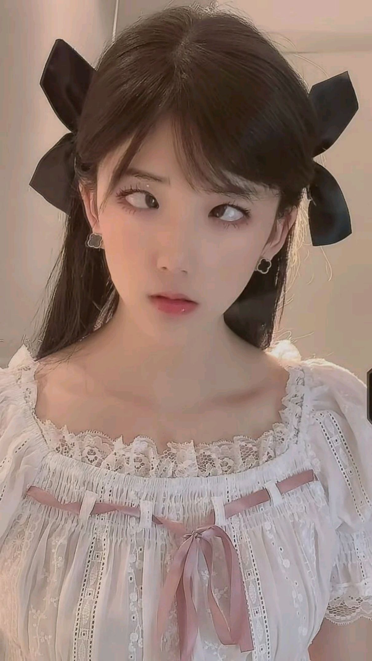 小姐姐这斗鸡眼,你们觉得能治好吗?