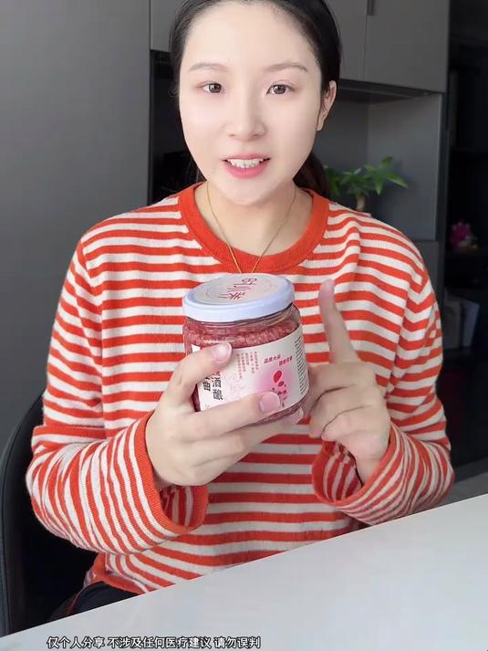 红糖醪糟鸡蛋，别看方法土，女生一定要常喝！