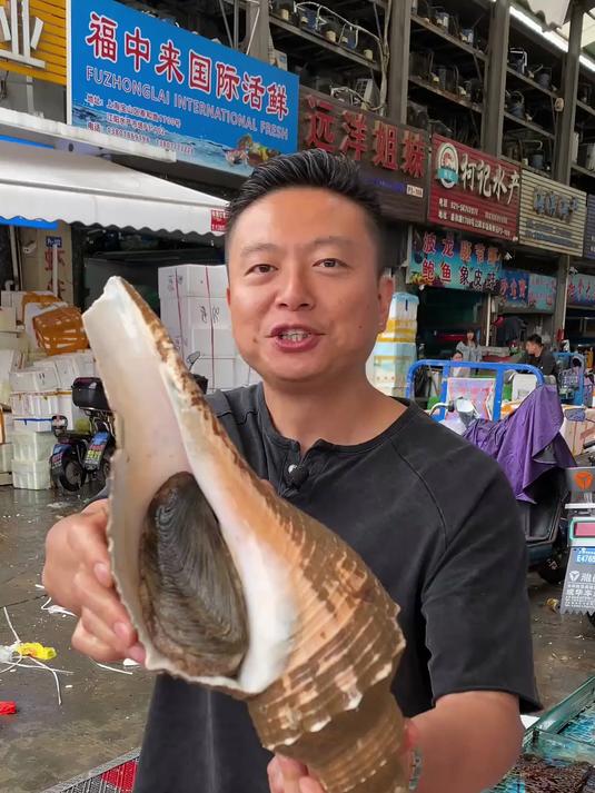 潮汕名菜炭烧响螺我吃腻了,今天用田螺塞肉的做法尝尝好不好吃!