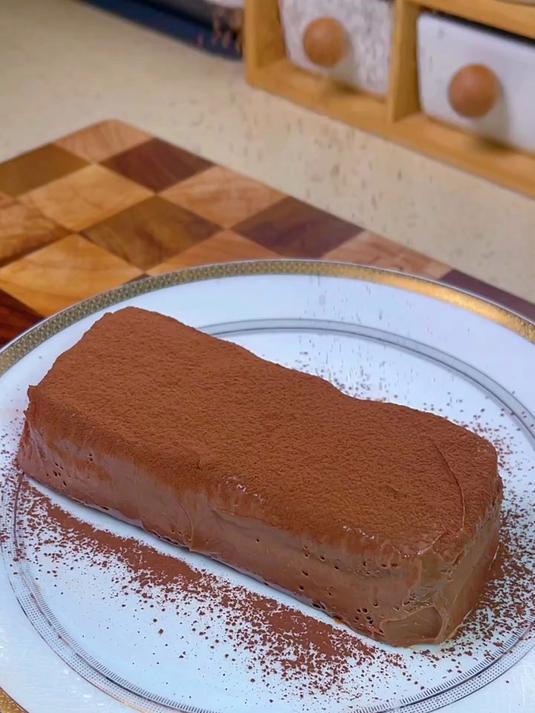 居然还有男朋友不会做冰山熔岩巧克力蛋糕给女朋友吃